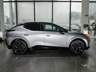 Lynk & Co Z20 2026 430km RWD Pro 8