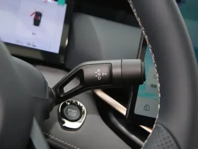 Lynk & Co 06 EM-P 2025 EM-P 126 Long Range Max 20