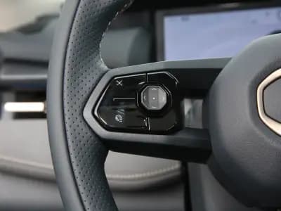 Lynk & Co 06 EM-P 2025 EM-P 126 Long Range Max 17