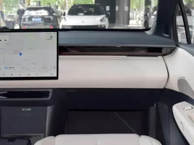 Lynk & Co Z20 2026 430km RWD Pro 14