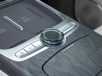 Geely Galaxy M9 2025 210km 4WD Pilot Edition 17