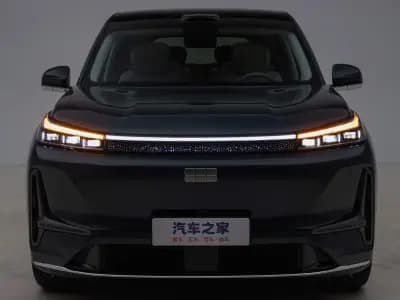 Geely Galaxy M9 2025 210km 4WD Pilot Edition 9