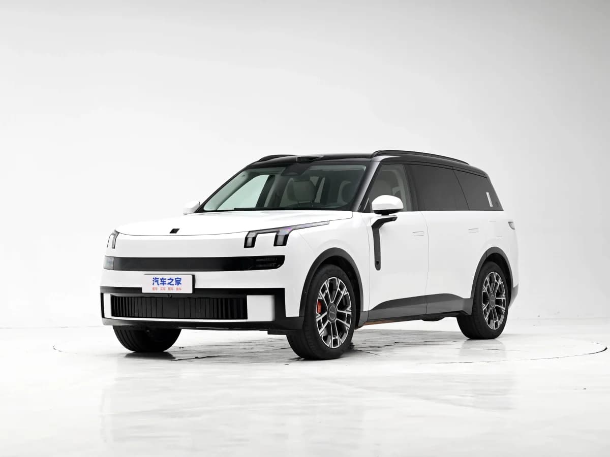 Lynk & Co 900 2025 1.5T Ultra