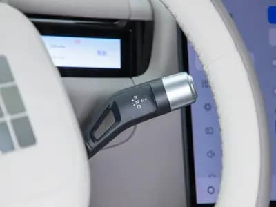 Geely Galaxy M9 2025 230km 2WD Smart Voyage Edition 20