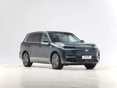 Geely Galaxy M9 2025 210km 4WD Pilot Edition 3