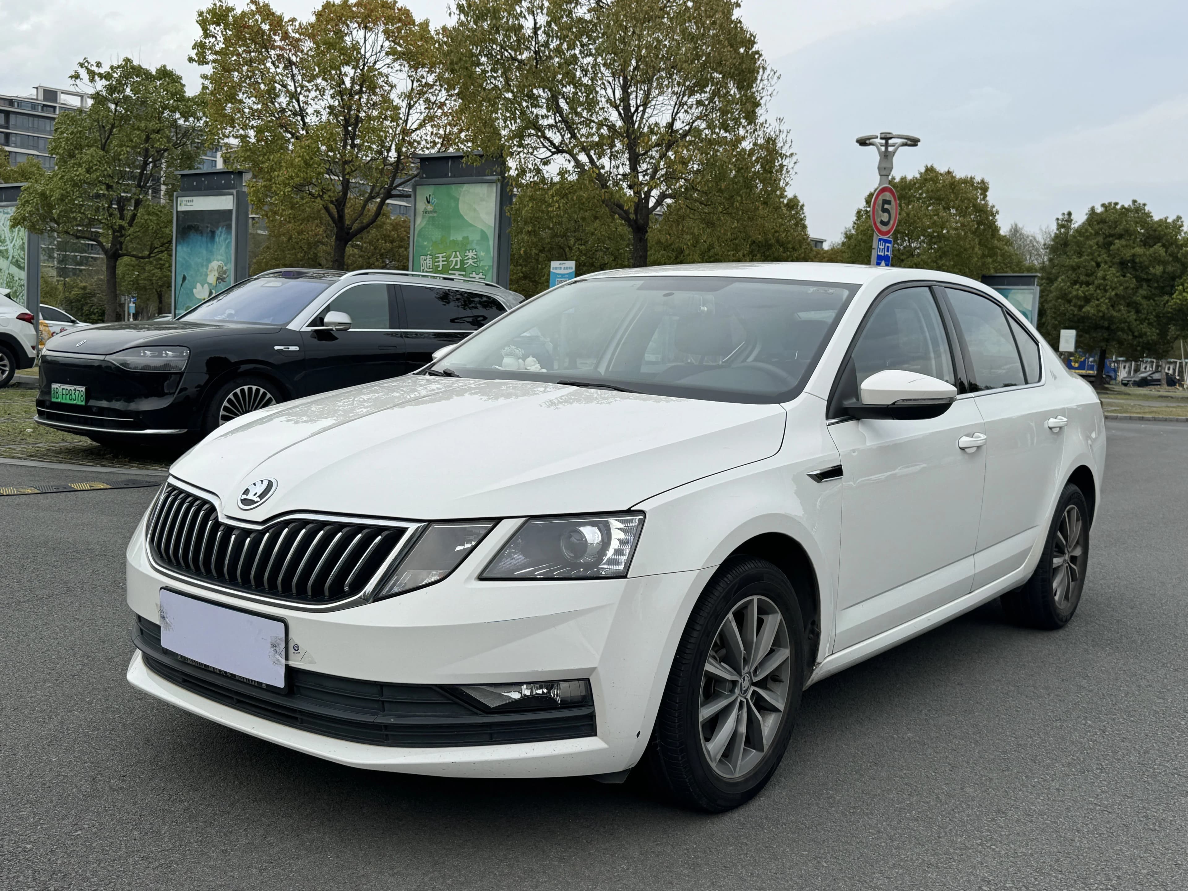 Skoda 明锐 2019款 1.5L 自动智行舒适版 国VI