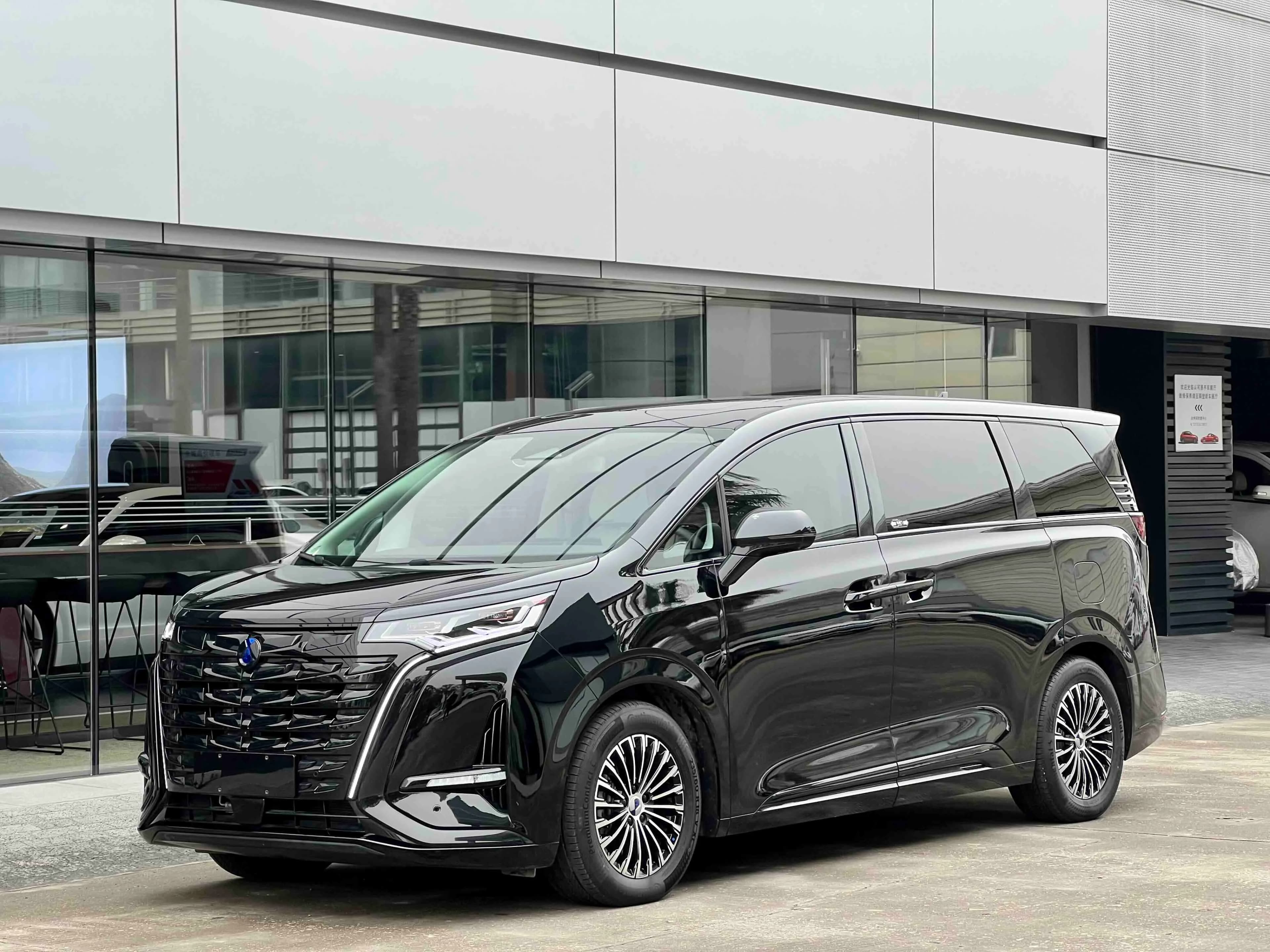 Denza D9 2024 D9 DM-i 980 AWD