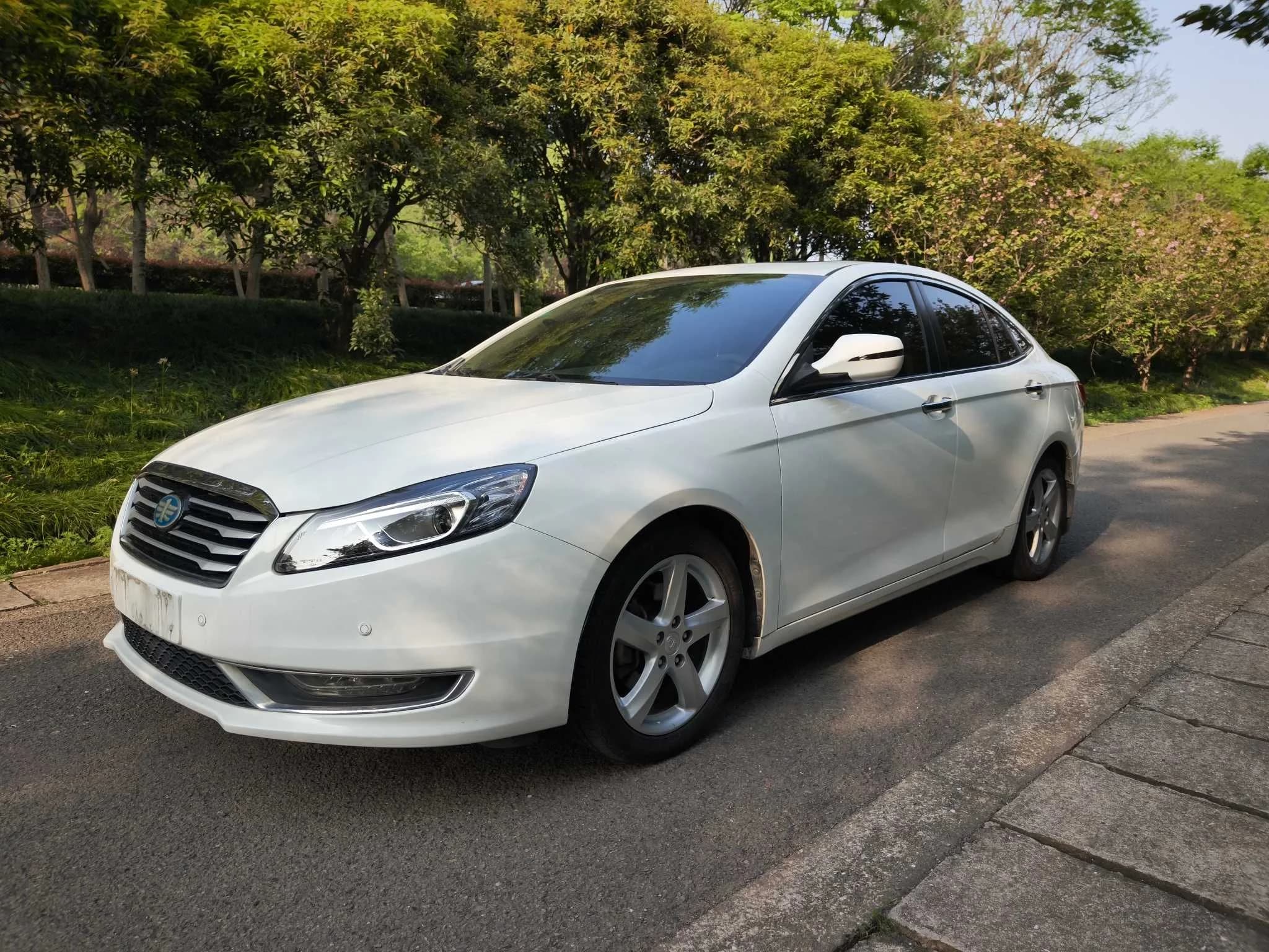 Bestune B70 2014 2.0L Auto Luxury