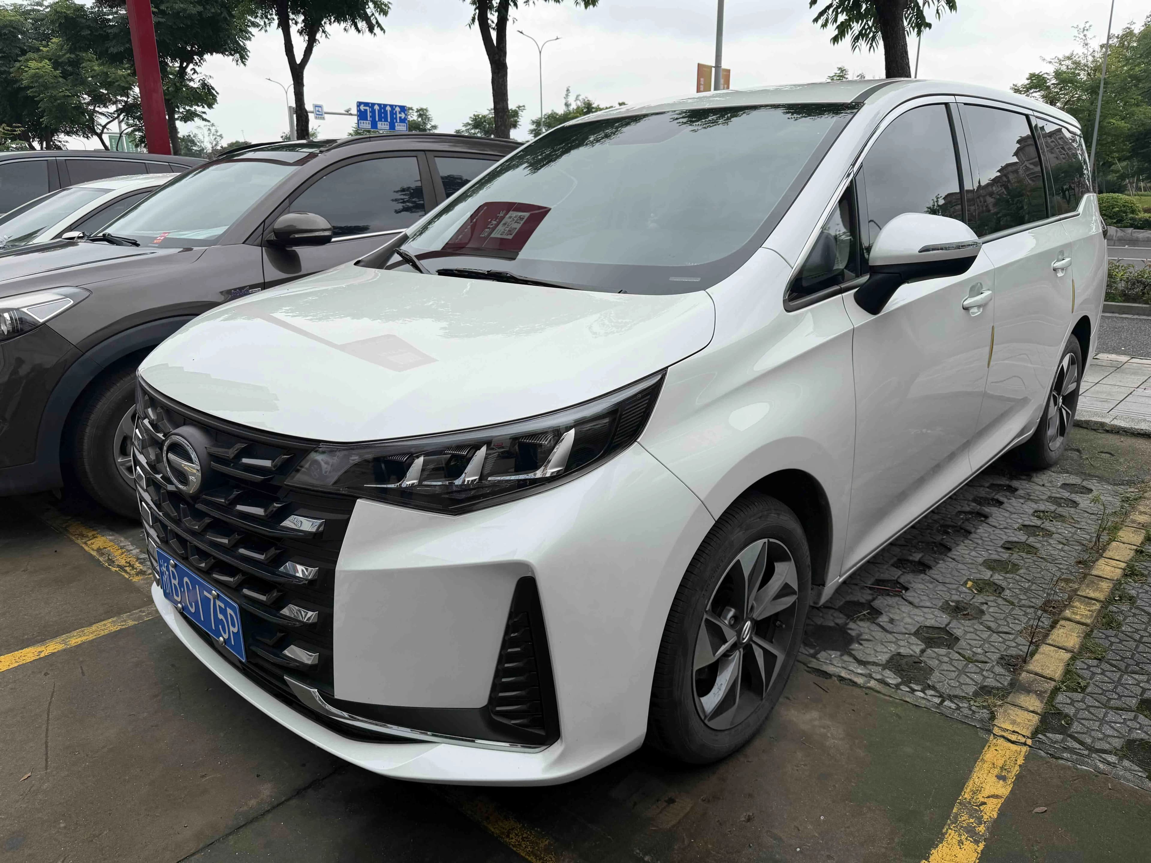 GAC Trumpchi 传祺M6 2023 PRO 270T DCTLuxury