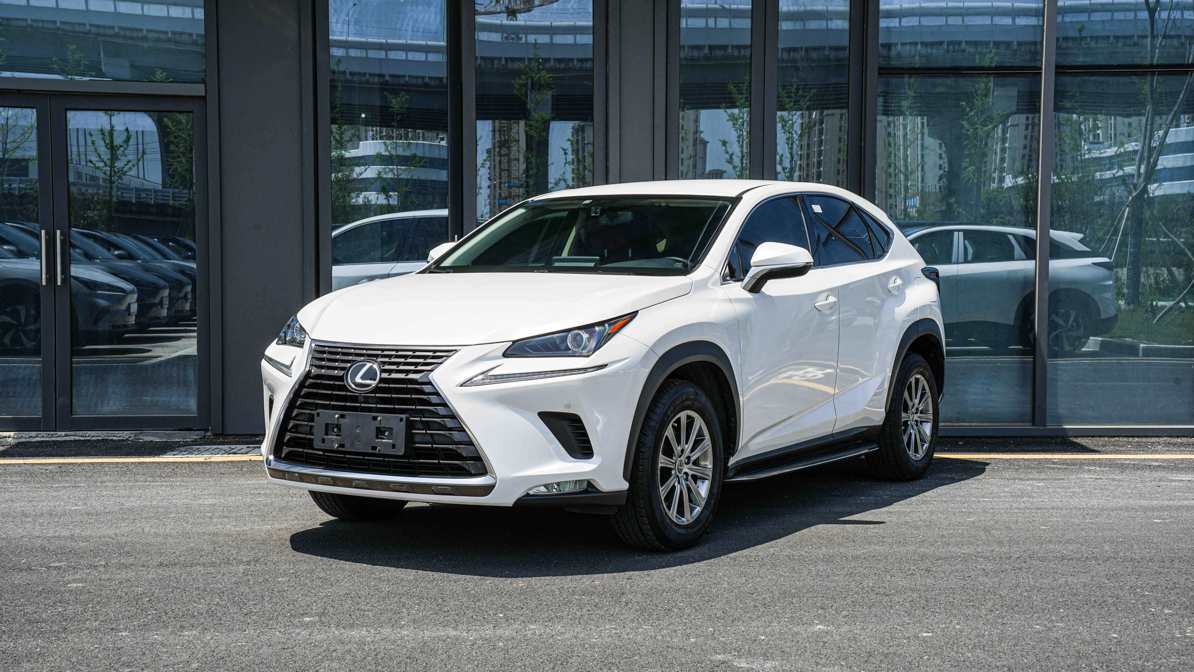 Lexus NX 2020 200 FWD Fengxing