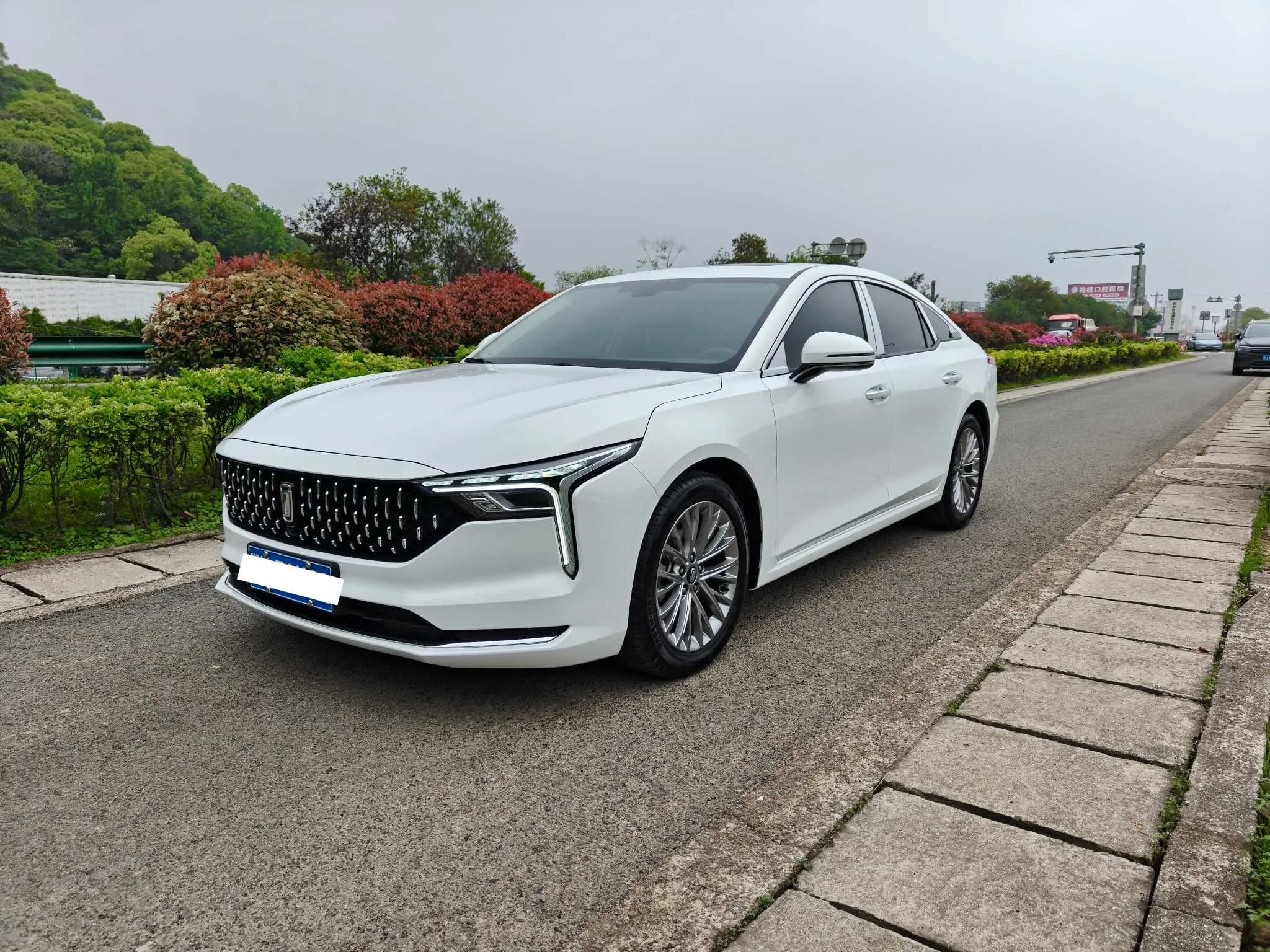 Bestune B70 2023 3rd Gen 1.5T Auto70Anniversary Edition