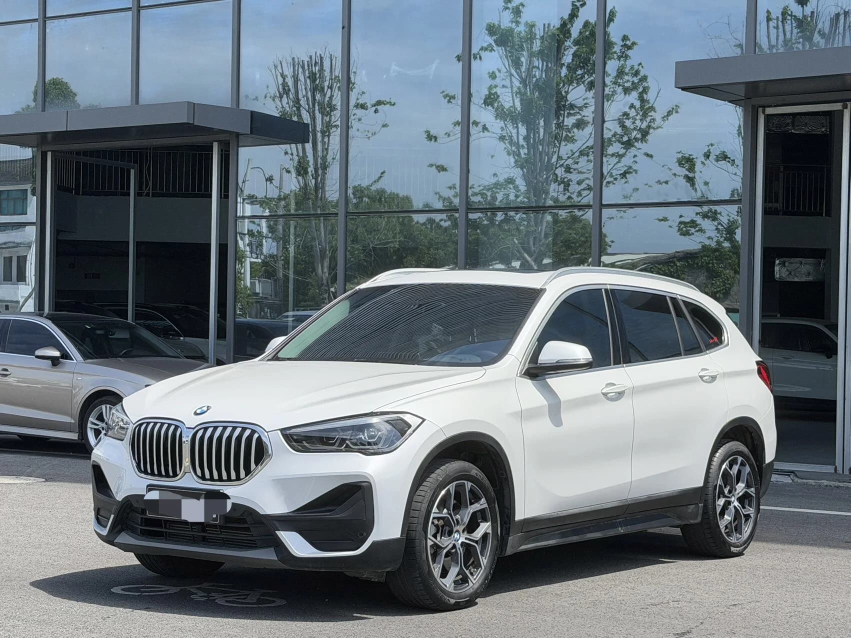 BMW X1 2022 sDrive25Li Leading