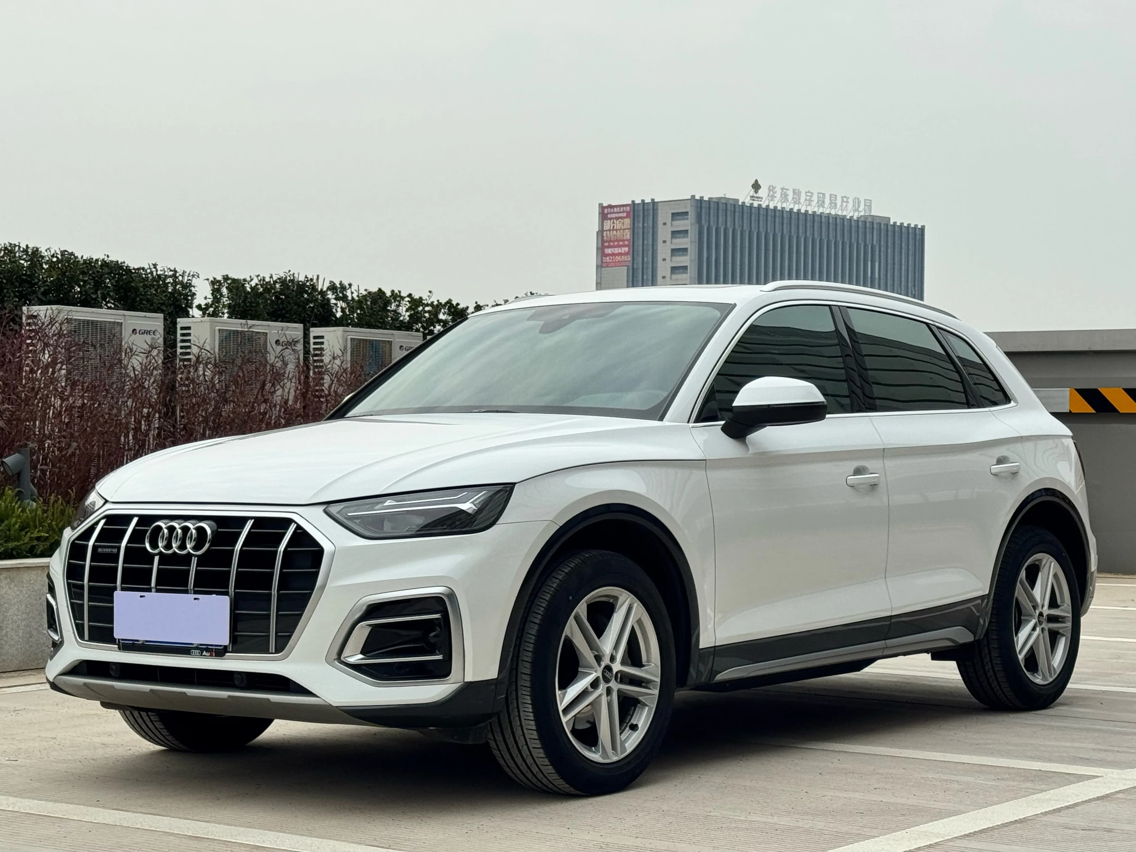Audi Q5L 2022款 40T 时尚致雅型