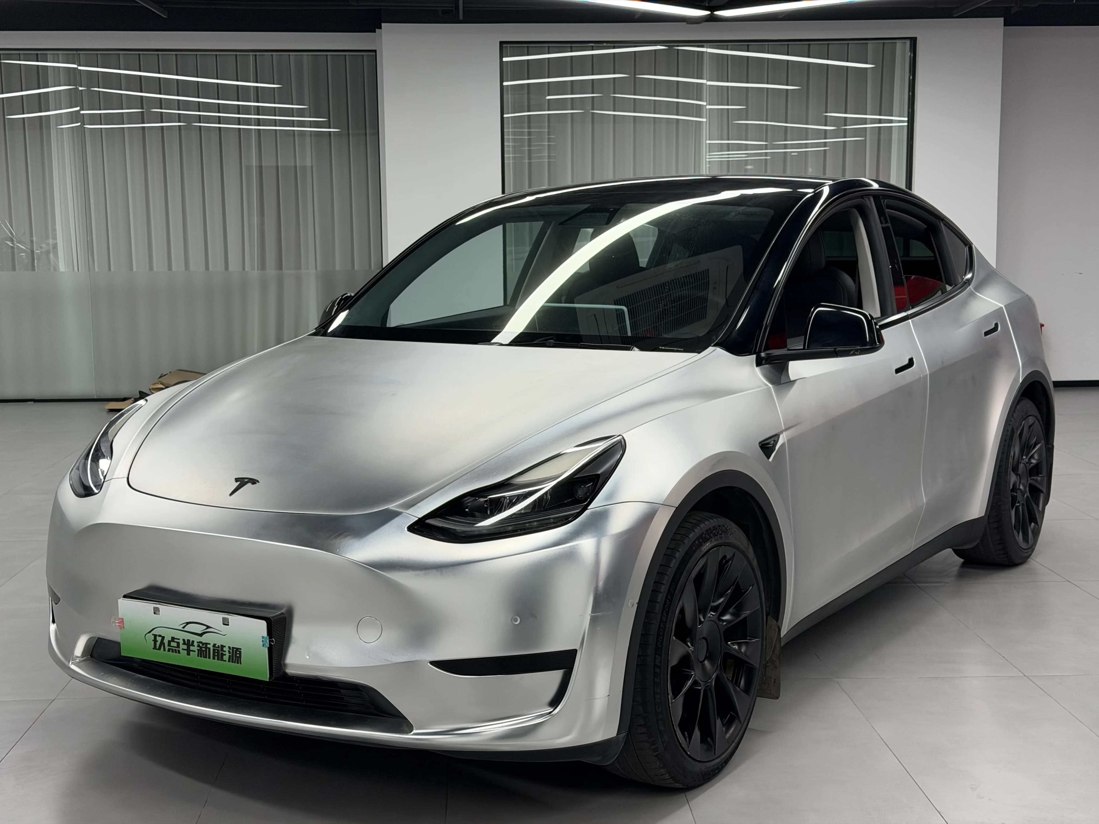 Tesla Model Y 2023 RWD