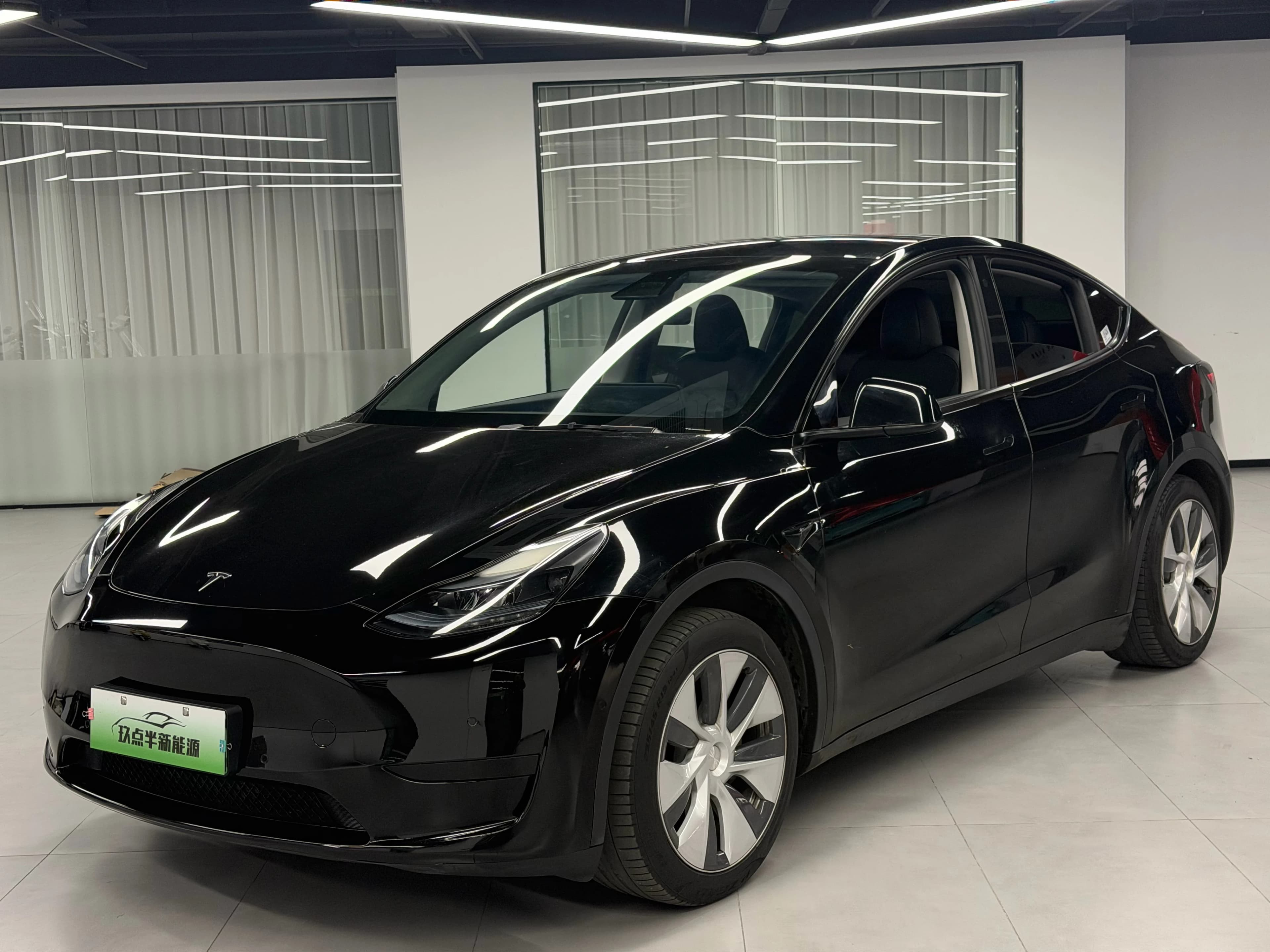 Tesla Model Y 2022 Facelift RWD