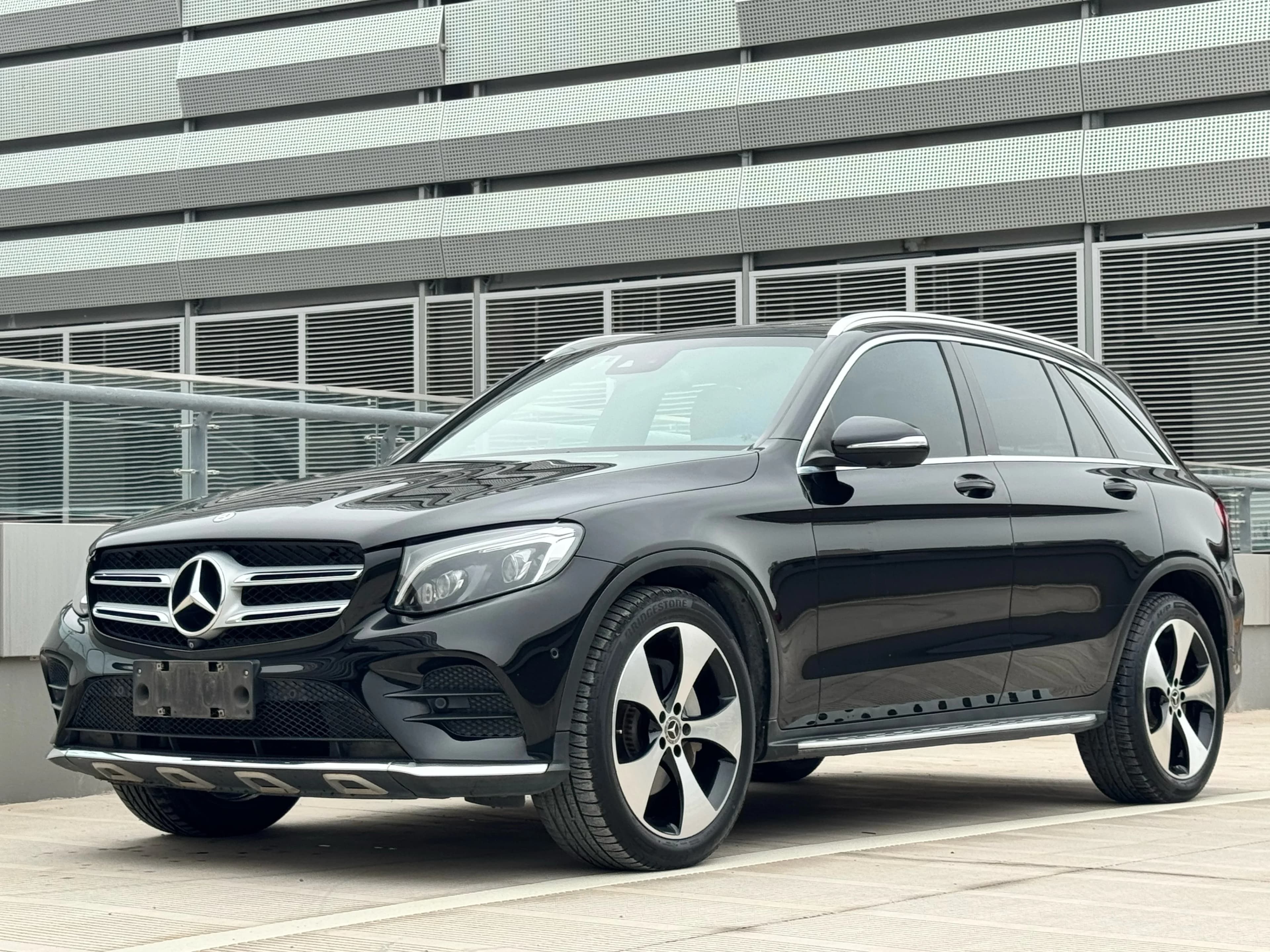 Mercedes-Benz GLC 2018款 级 GLC 300 4MATIC 动感型