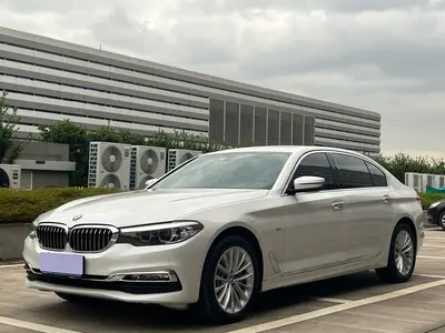 BMW 5 Series 2018 Facelift 530Li Leading Luxury Pack thumbnail 2