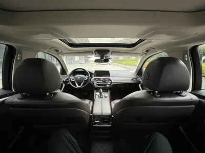 BMW 5 Series 2018 Facelift 530Li Leading Luxury Pack thumbnail 11