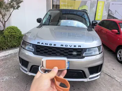 路虎 揽胜运动 2022款 3.0 L6 耀黑版 thumbnail 3
