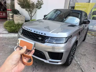 路虎 揽胜运动 2022款 3.0 L6 耀黑版 thumbnail 1
