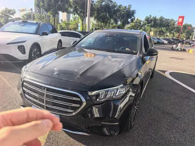 奔驰 E级 2024款 E 300 L 时尚型