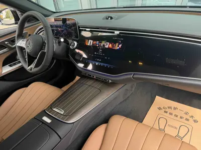 奔驰 E级 2025款 改款 E 300 L 豪华型 thumbnail 9