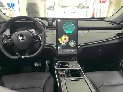 威马汽车 威马EX5 2020款 EX5 400 即客行版 thumbnail 6
