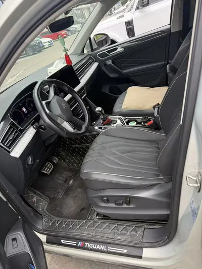 Volkswagen Tiguan L 2022 380TSI Auto AWDR-LineYuexiang7-Seat thumbnail 3