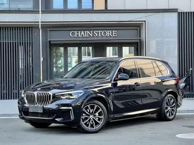 BMW X5 2022 xDrive 30Li MM Sport thumbnail 2