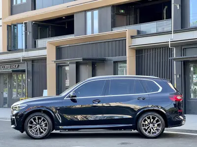 BMW X5 2022 xDrive 30Li MM Sport thumbnail 5
