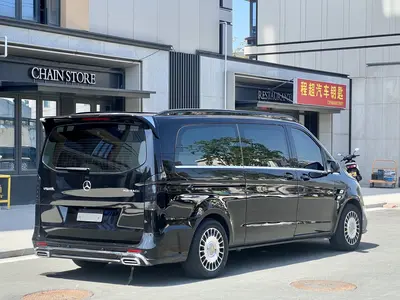 奔驰 威霆 2023款 2.0T 精英版 7座 thumbnail 6