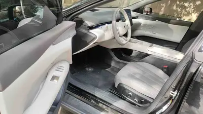 深蓝汽车 深蓝L07 2026款 550Ultra华为乾崑智驾ADS SE版 thumbnail 7