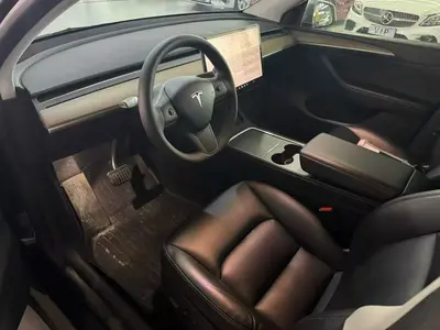 特斯拉 Model Y 2022款 长续航全轮驱动版 thumbnail 1