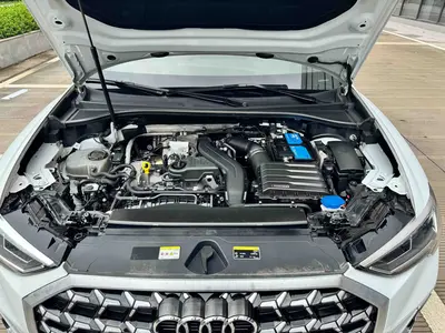 Audi Q3 2024 35 TFSI Progressive Elegance thumbnail 16