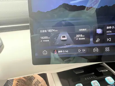 深蓝汽车 深蓝S07 2024款 215Max 乾崑智驾ADS SE增程版 thumbnail 12