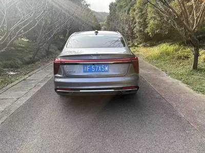 Hongqi H5 2024 1.5T DCT Smart Connect Flagship Style thumbnail 6