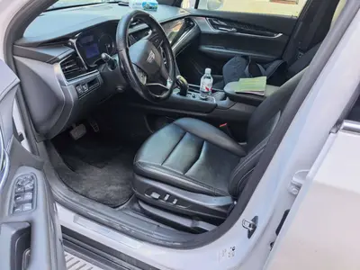 Cadillac XT6 2022 2.0T Six-SeatAWDLuxury thumbnail 5