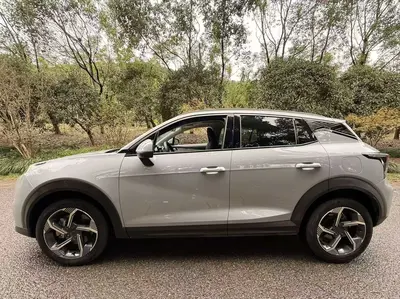 Lynk & Co 06 EM-P 2022 06NEV PHEV 84KMRange Pro thumbnail 5