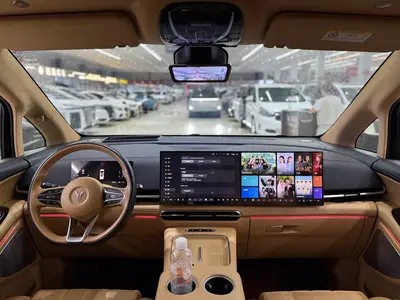岚图汽车 岚图梦想家 2025款 PHEV 四驱旗舰鲲鹏版 thumbnail 5