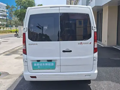 长安凯程 长安睿行EM80 2025款 财富版 客运版 舒适型 6座 300km 对开门 thumbnail 6