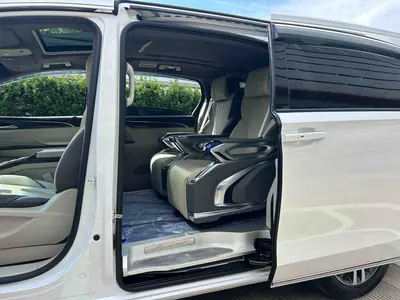 Buick GL8 2023 ESLand Master Comfort thumbnail 8