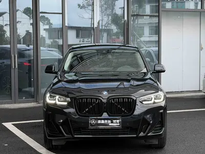 宝马 X4 2022款 xDrive 30i M运动套装 thumbnail 1