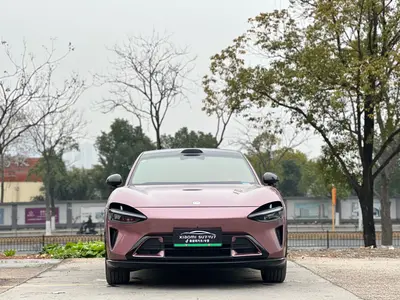 Xiaomi 小米YU7 2025 AWDMax thumbnail 3