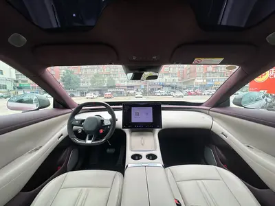 Xiaomi 小米YU7 2025 AWDMax thumbnail 7