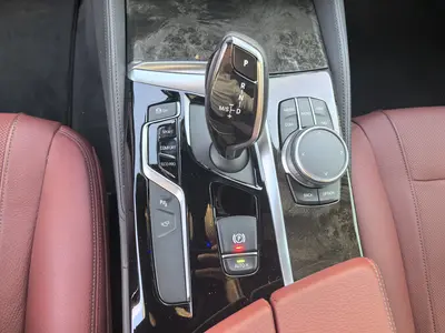 BMW 5 Series 2020 530Li Prestige MM Sport thumbnail 10