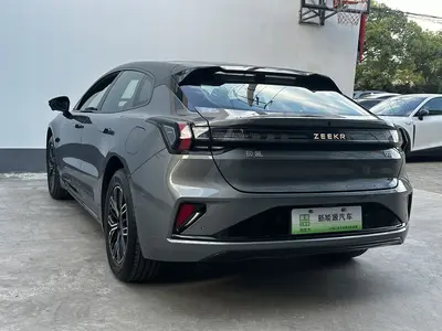 极氪 001 2025款 WE版 100kWh 后驱 thumbnail 16