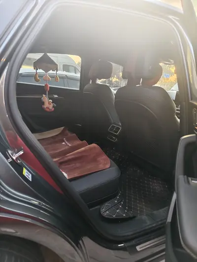 Audi Q5L Sportback 2022 40 TFSI Luxury thumbnail 5
