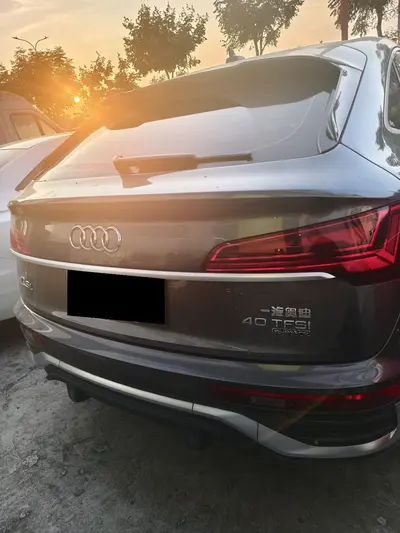 Audi Q5L Sportback 2022 40 TFSI Luxury thumbnail 9