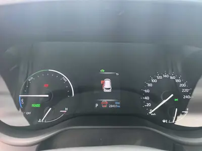 Toyota SIENNA 2024 2.5LHybrid Comfort thumbnail 6