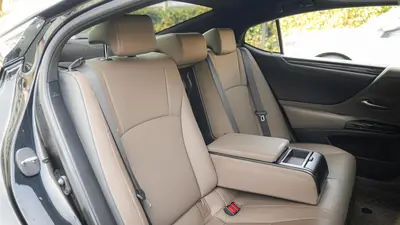 Lexus ES 2021 200 Excellence thumbnail 16